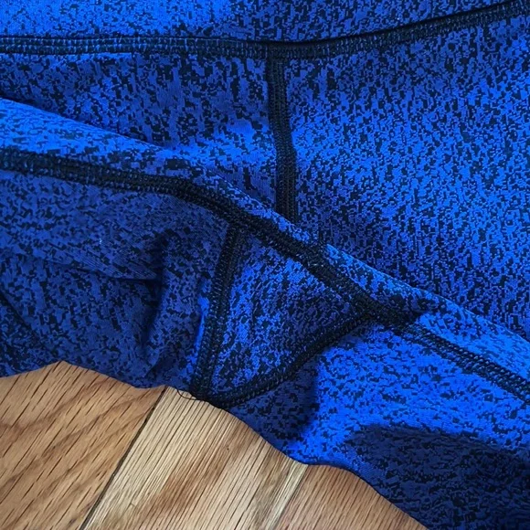 Lululemon leggings - Picture 4 of 9